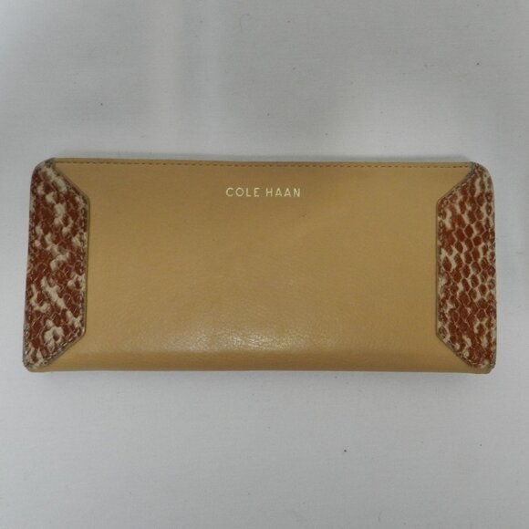 Cole Haan Savannah Leather slim bi-fold clutch Wallet 7.5" x 3.5" taupe - Picture 1 of 15
